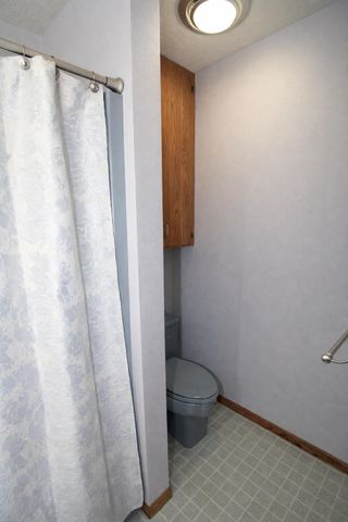 1317 12th St SW, Minot, ND 58701