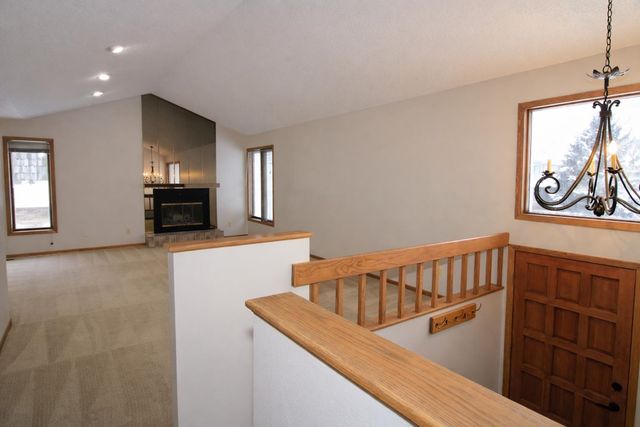 1317 12th St SW, Minot, ND 58701