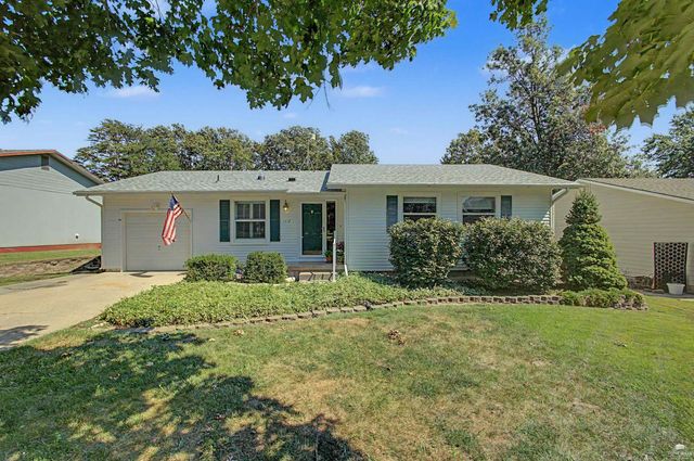 1212 Haas Cir., Manhattan, KS 66503