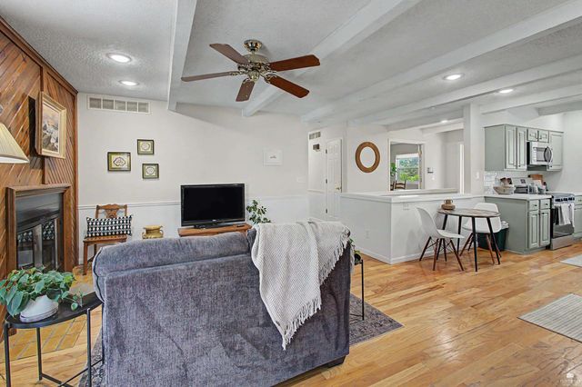 1212 Haas Cir., Manhattan, KS 66503