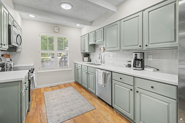 1212 Haas Cir., Manhattan, KS 66503