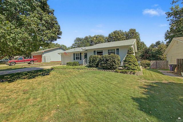 1212 Haas Cir., Manhattan, KS 66503