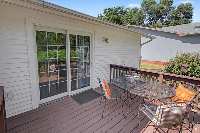 1212 Haas Cir., Manhattan, KS 66503