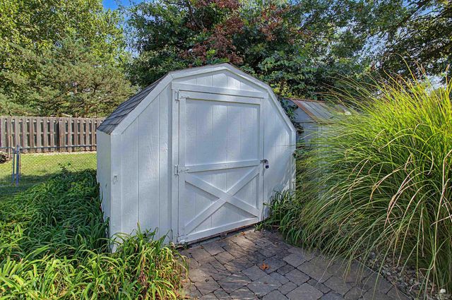 1212 Haas Cir., Manhattan, KS 66503