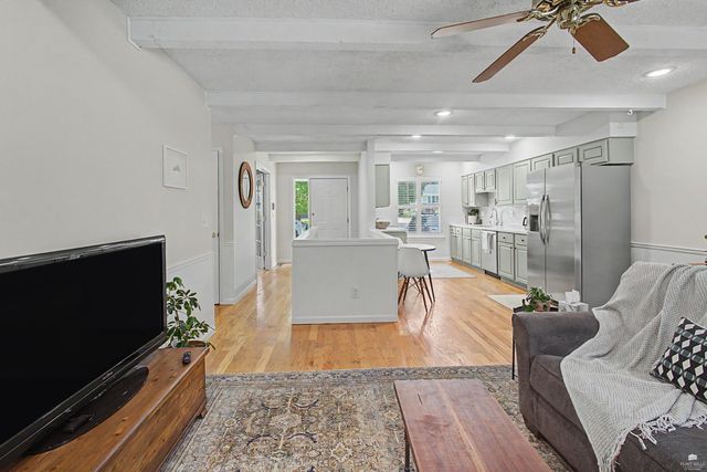1212 Haas Cir., Manhattan, KS 66503