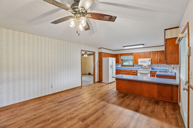 241 Freeman Sherrill Road, Manchester, TN 37355