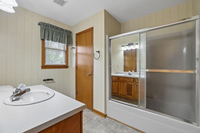 241 Freeman Sherrill Road, Manchester, TN 37355