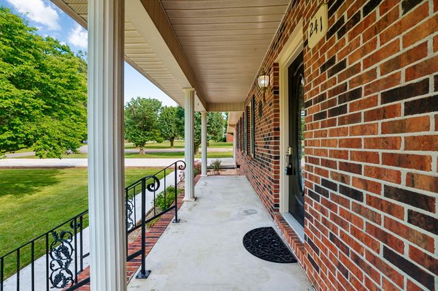 241 Freeman Sherrill Road, Manchester, TN 37355
