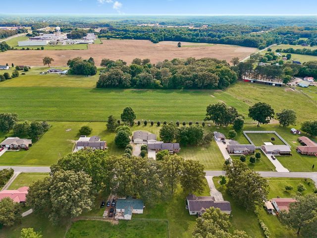 241 Freeman Sherrill Road, Manchester, TN 37355