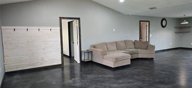 1410 Rs County Road 1235, Point, TX 75472