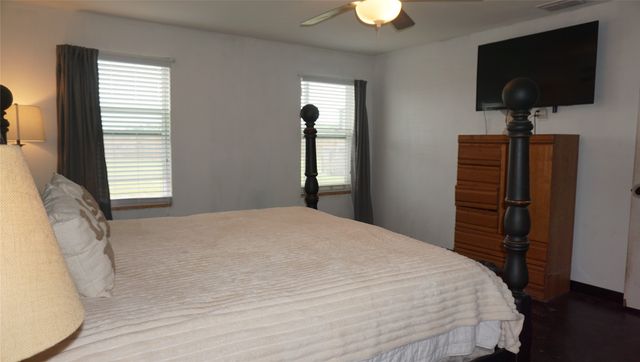 1410 Rs County Road 1235, Point, TX 75472