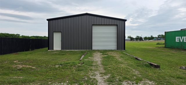 1410 Rs County Road 1235, Point, TX 75472