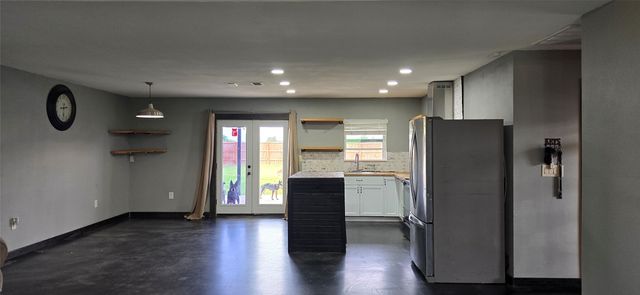 1410 Rs County Road 1235, Point, TX 75472