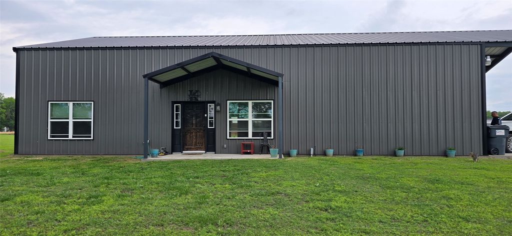1410 Rs County Road 1235, Point, TX 75472