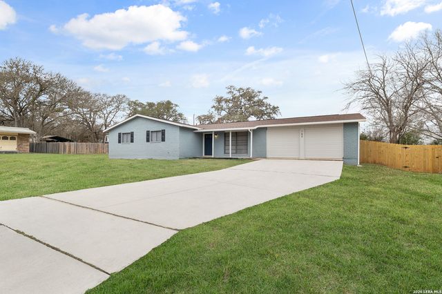 142 Surrey Ln, Universal City, TX 78148