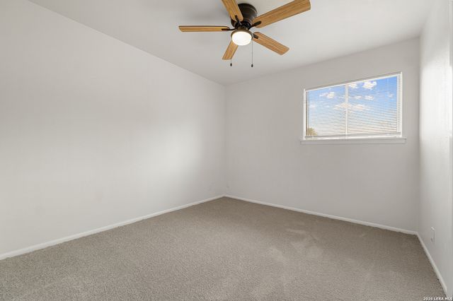 142 Surrey Ln, Universal City, TX 78148