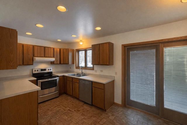 701 Forest View Drive, Verona, WI 53593
