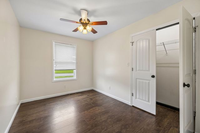 383 Brook Mead Dr, Clarksville, TN 37042