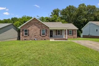 383 Brook Mead Dr, Clarksville, TN 37042
