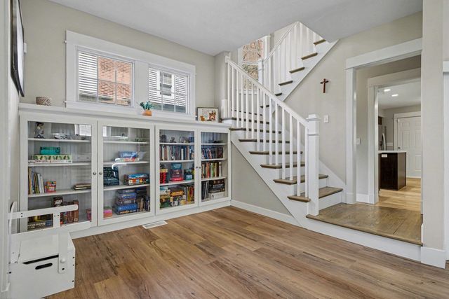 1110 N Michigan Street, South Bend, IN 46617