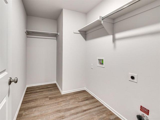 929 S Buffalo Lane, Mustang, OK 73064