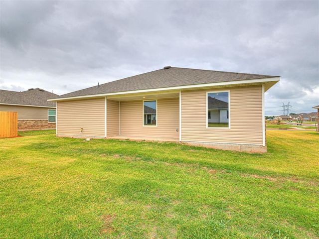929 S Buffalo Lane, Mustang, OK 73064