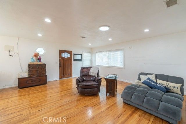 1656 E 63rd, Long Beach, CA 90805