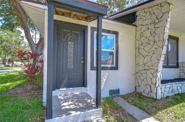 5325 8TH AVENUE S, Gulfport, FL 33707