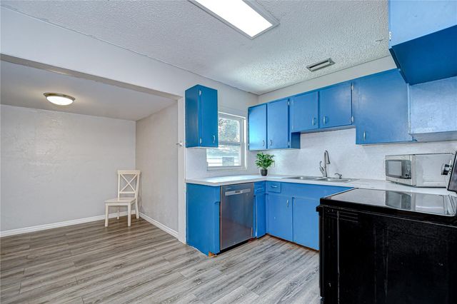 5325 8TH AVENUE S, Gulfport, FL 33707