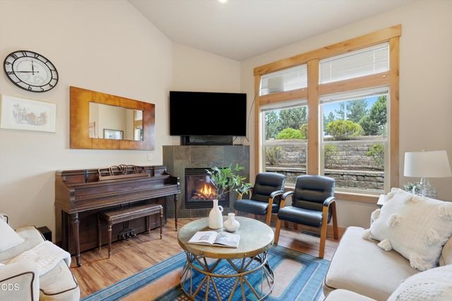 2737 NW Skyliners Road, Bend, OR 97703
