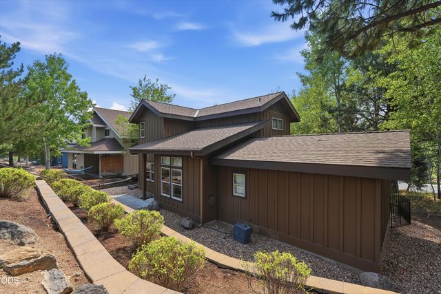 2737 NW Skyliners Road, Bend, OR 97703