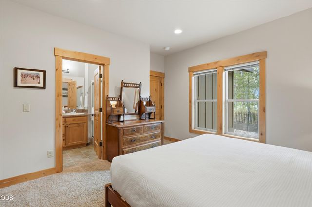 2737 NW Skyliners Road, Bend, OR 97703