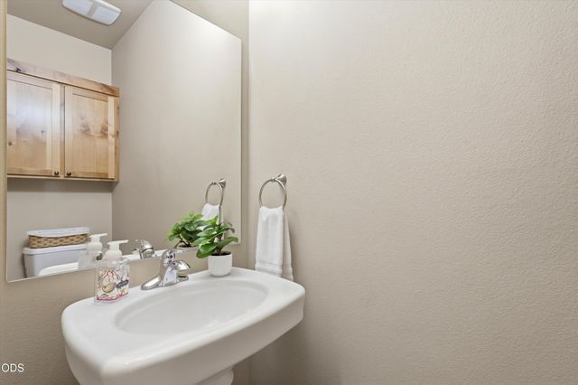 2737 NW Skyliners Road, Bend, OR 97703