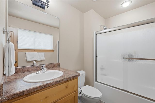 2737 NW Skyliners Road, Bend, OR 97703