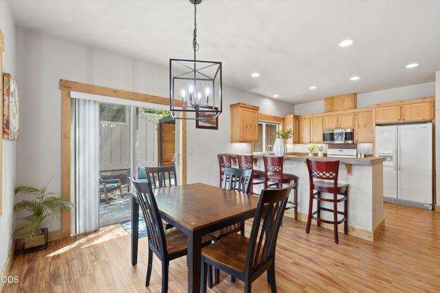 2737 NW Skyliners Road, Bend, OR 97703