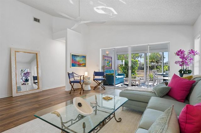 733 BRIGHTSIDE CRESCENT DRIVE 31, Venice, FL 34293