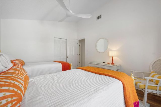 733 BRIGHTSIDE CRESCENT DRIVE 31, Venice, FL 34293