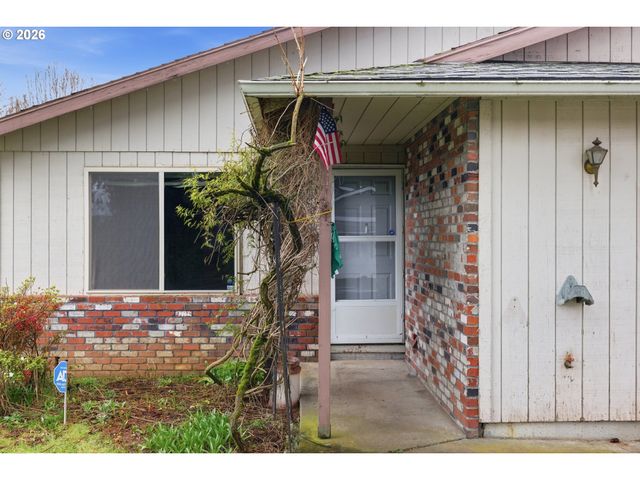 18501 Se LINCOLN St, Portland, OR 97233