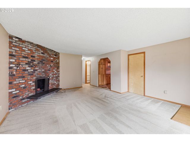 18501 Se LINCOLN St, Portland, OR 97233