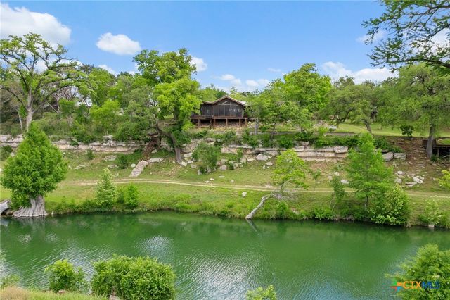 4711 Wayside Drive, Wimberley, TX 78676