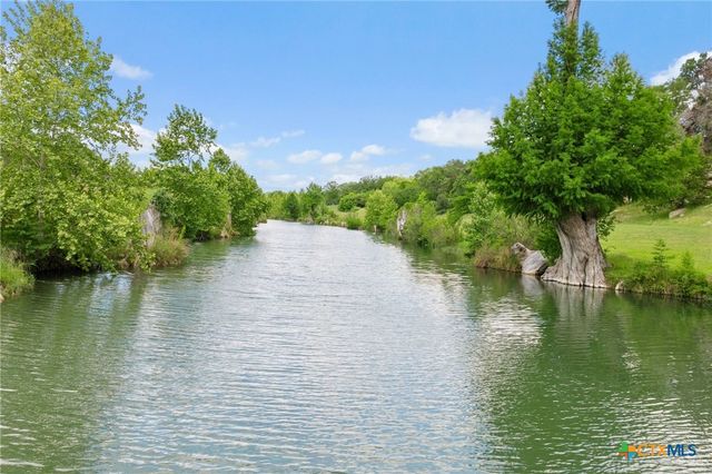 4711 Wayside Drive, Wimberley, TX 78676