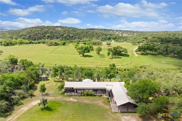 4711 Wayside Drive, Wimberley, TX 78676