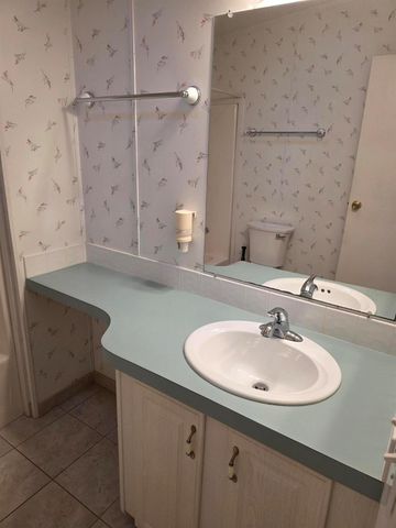 3033 Satinleaf Lane, Port St Lucie, FL 34952