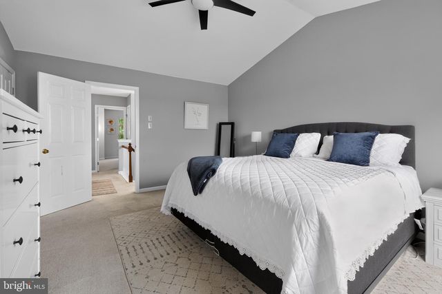 2402 MALLARD LN, Downingtown, PA 19335
