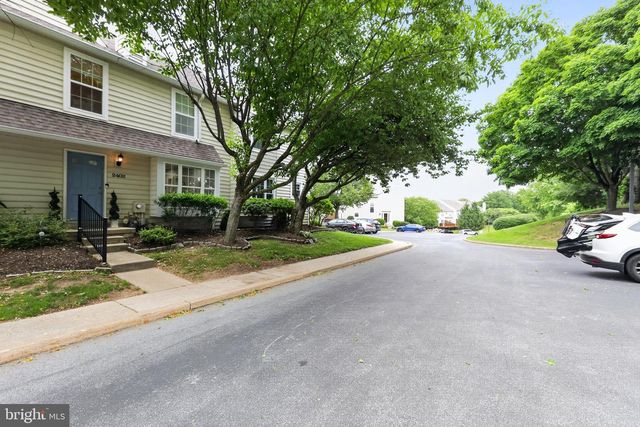 2402 MALLARD LN, Downingtown, PA 19335
