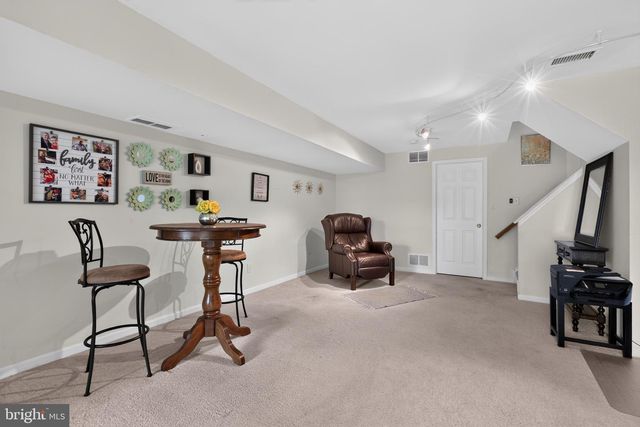 2402 MALLARD LN, Downingtown, PA 19335