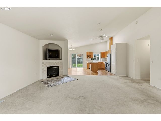 10214 Ne 7TH St, Vancouver, WA 98664