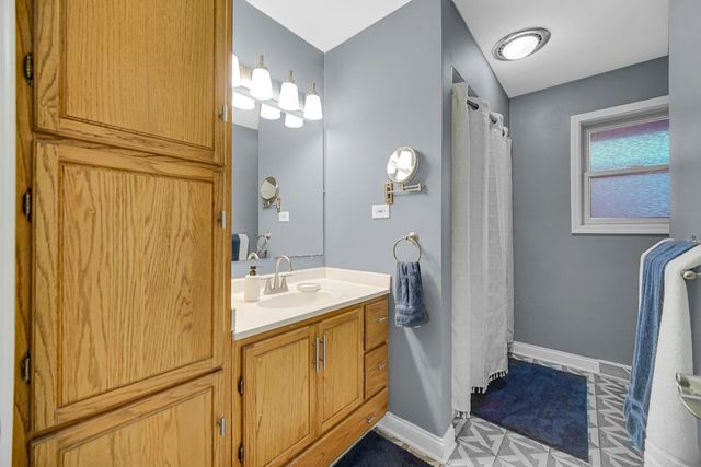 3011 Garfield Avenue, Highland, IN 46322