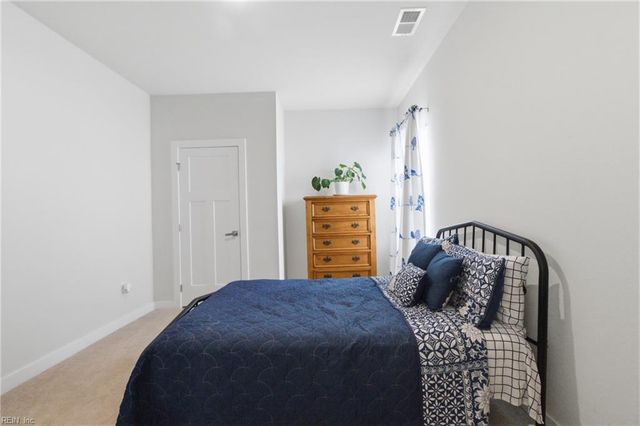 306 Sunny Lake RD, Moyock, NC 27958