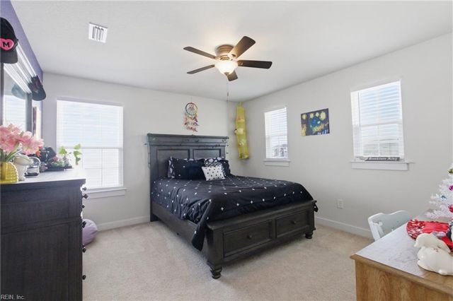 306 Sunny Lake RD, Moyock, NC 27958